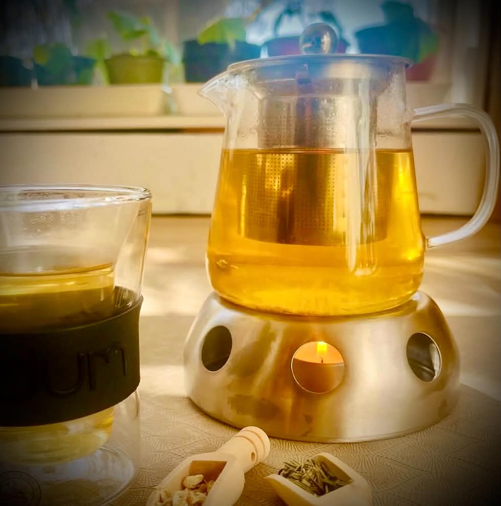 Tekanne i glass med infuser